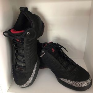 Jordan 19 low black/red